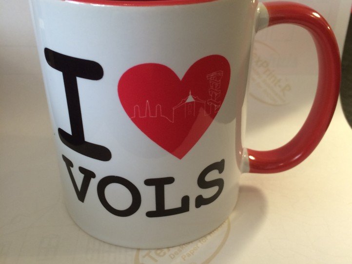 beker-I-love-Vols-722x542